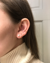 Load image into Gallery viewer, 14K Solid Gold Freshwater Pearl Earrings