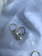 Load image into Gallery viewer, 14K Solid Gold Pearl Earrings