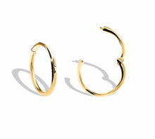 Load image into Gallery viewer, 14K Solid Yellow Gold Small Hoops
