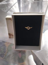 Load image into Gallery viewer, 14K Solid Gold Initial "Q" Ring
