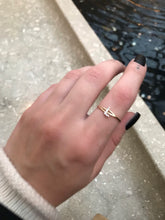 Load image into Gallery viewer, 14K Solid Gold Initial "L" Ring