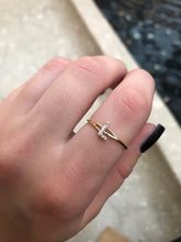 Load image into Gallery viewer, 14K Solid Gold Initial "L" Ring