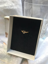 Load image into Gallery viewer, 14K Solid Gold Initial "U" Ring