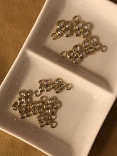 Load image into Gallery viewer, 14K Solid Yellow Gold Large Clover Charm/Pendant
