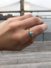 Load image into Gallery viewer, 14K Solid Yellow Gold Ring
